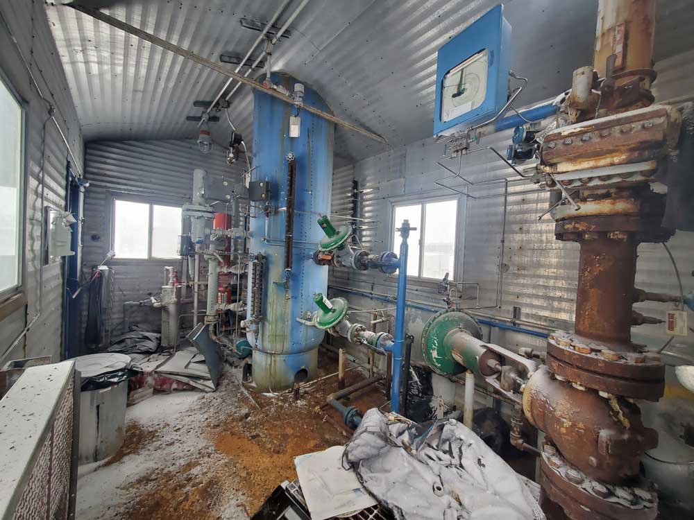 An image of the equipment on the site before the removal and reconditioning process